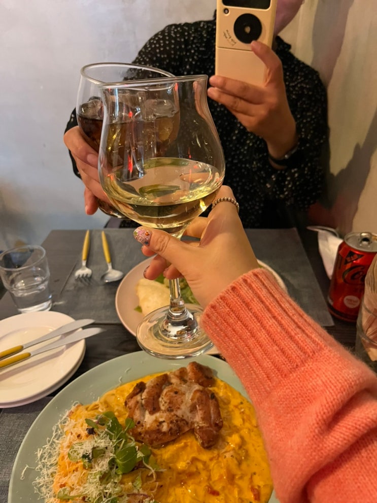  연남동 파스타 맛집 연남동질리 홍대데이트코스 추천 셀카 잘나오는 홍대맛집