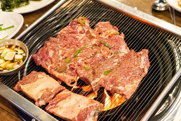  상암동고기집 - 회식, 모임으로 좋은 소갈비, 돼지갈비 육장갈비 상암점