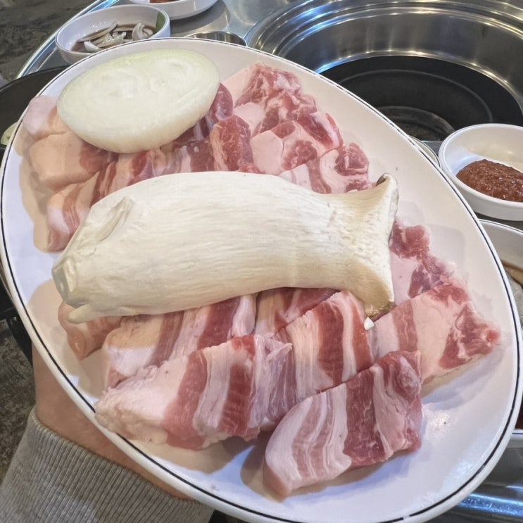  대구범어동 신천시장맛집 빡빡이 참숯화로구이에서 삼겹살먹어요