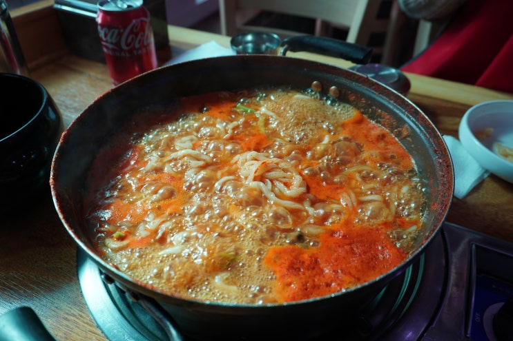 [공주 / 칼국수] 얼큰하고 시원한 민물새우칼국수 맛집 공주 "온천칼국수"