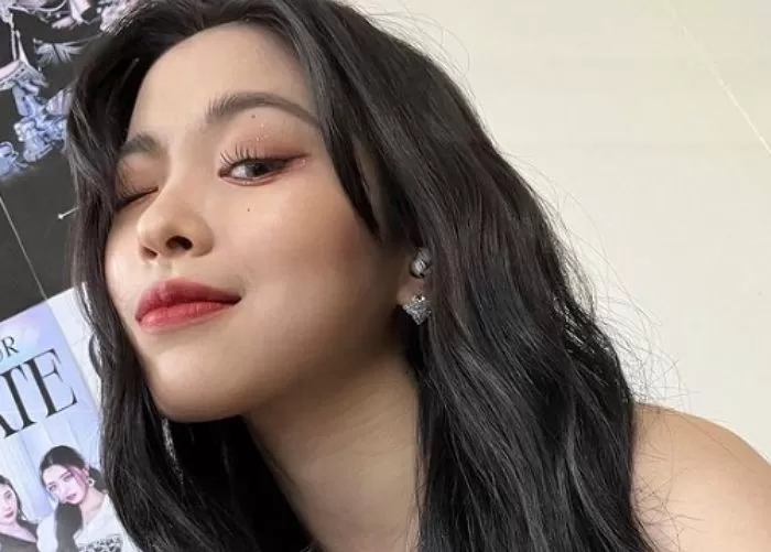 '과거 사진 대방출' 있지 멤버 유진, 어릴 때부터 천부적인 끼를 보여...장난꾸러기 그 자체로 팬들 환호 '과거 사진 대방출' 있지 멤버 유진, 어릴 때부터 천부적인 끼를 보여...장난꾸러기 그 자체로 팬들 환호