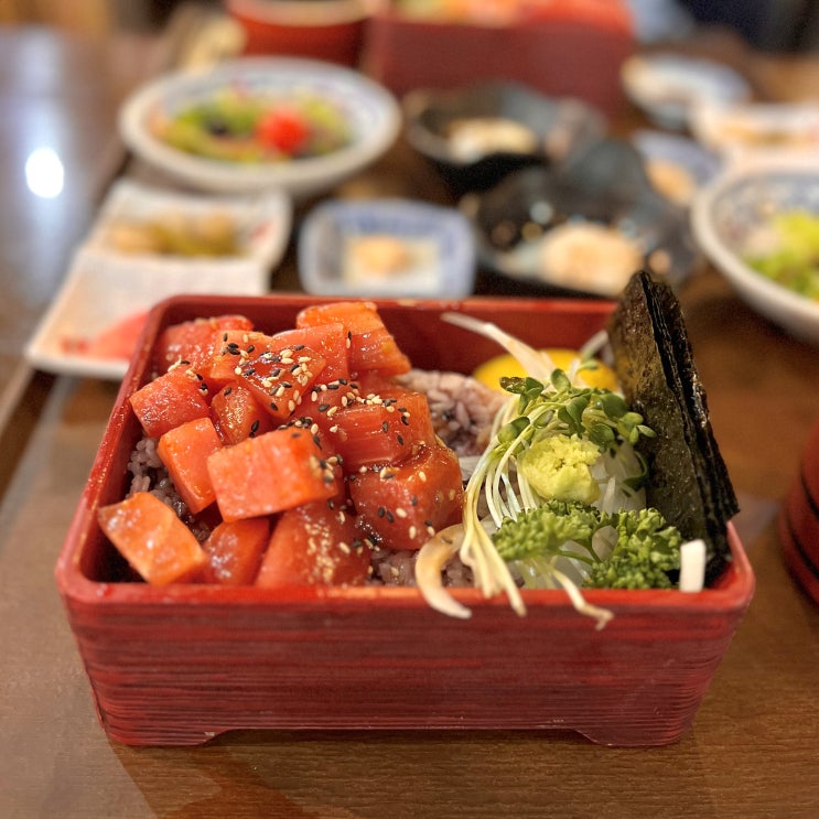  홍대입구역 맛집 '유경당 연남점'에서 참치연어덮밥 먹고 온 후기
