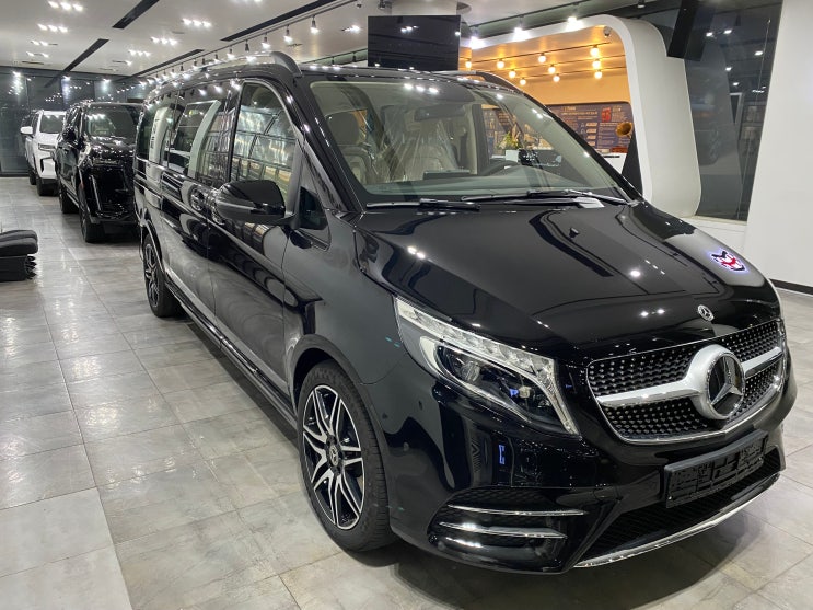  벤츠 V300d 9인승 롱바디 AWD 연속 출고