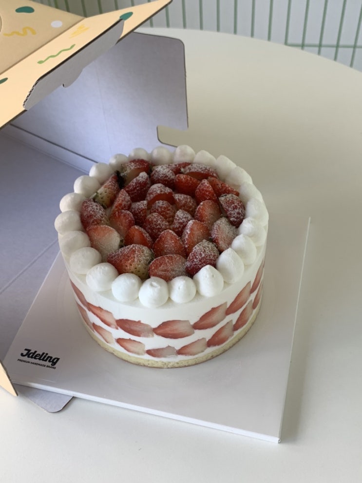  동탄케이크 _ 동탄주문제작케이크 맛집으로 유명한 제이델링에서 생일 케이크를 구매하다.