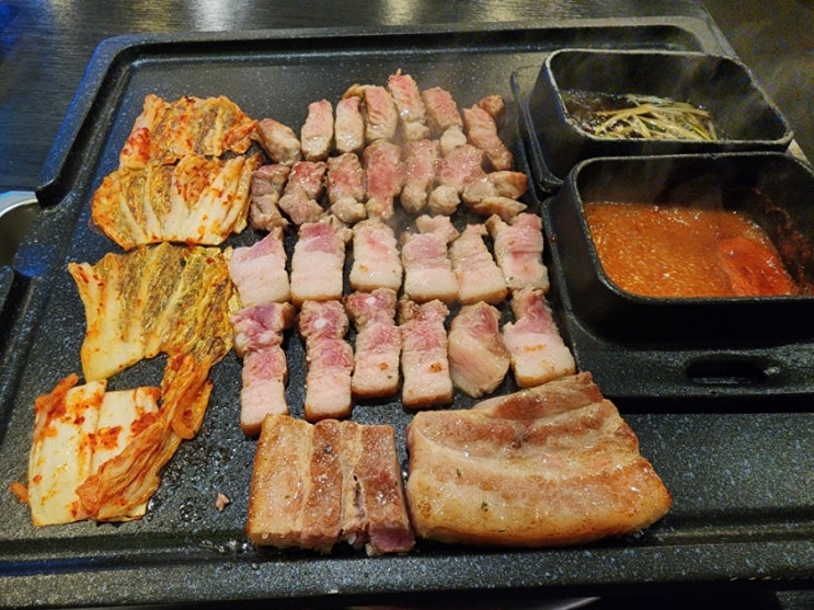  [삼겹싸롱/운양동] 김포 삼겹살 무한리필 내돈내산 기분 좋은 혼밥 > <