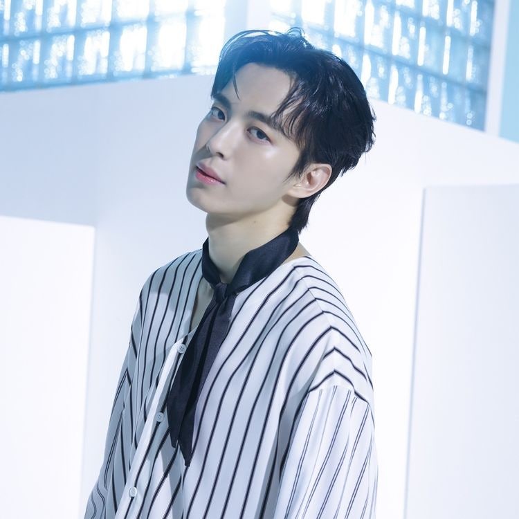 VIXX 빅스 출신 홍빈 나이 20대 탈퇴후 인터넷방송 트위치 본명 이홍빈 프로필 근황