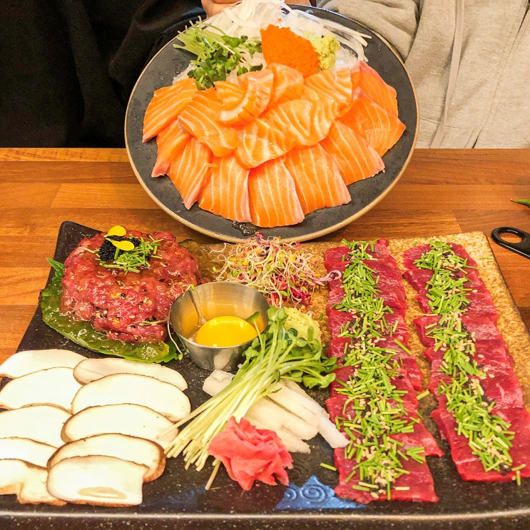 합정 이자카야 - 한번에 육회, 연어, 육사시미를 맛보는 하이볼 맛집 우규