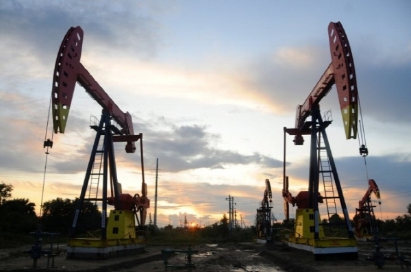 국제유가, 글로벌 경기침체 우려 WTI 2% 대하락 국제유가, 글로벌 경기침체 우려 WTI 2% 대하락
