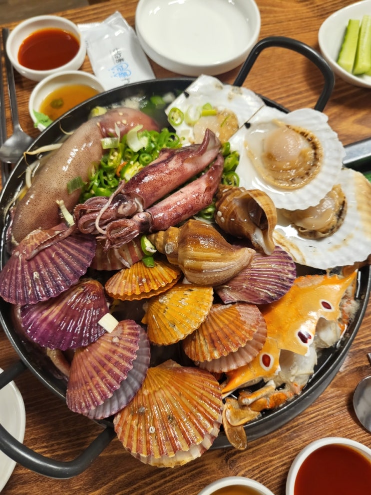  얼큰한 조개탕이 먹고 싶을 때 반송 돼지조개(창원마산맛집)