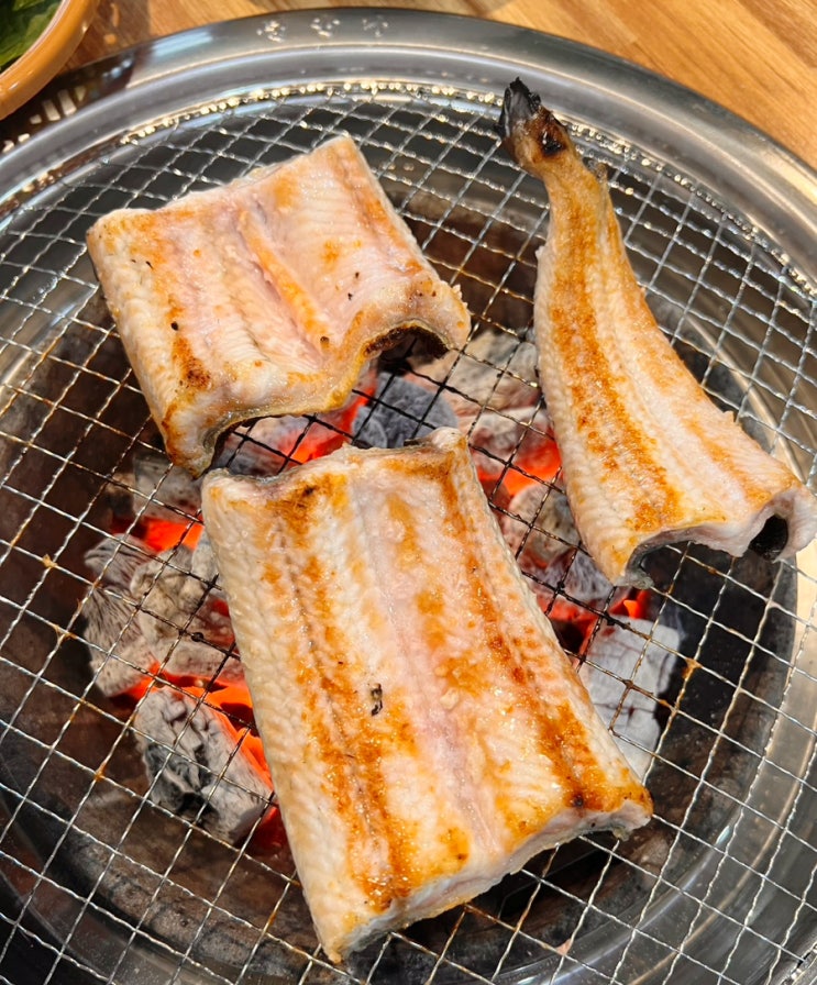 오픈한지 한 달도 채 안 된 부천 시흥 장어 맛집 폭풍장어 옥길점 오픈한지 한 달도 채 안 된 부천 시흥 장어 맛집 폭풍장어 옥길점