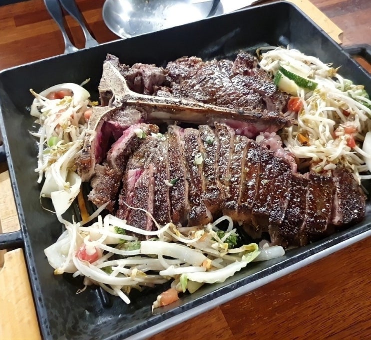  송파 가락동 한잔하기 좋은 윤익 다이닝펍 : 피자 파스타 티본스테이크 맛집