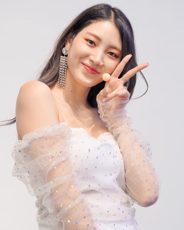 H.U.B 출신 루이, '아육대 육상' 레전드인 역대 걸그룹 최고 몸매...갑자기 사라진 후 3년 만의 근황 H.U.B 출신 루이, '아육대 육상' 레전드인 역대 걸그룹 최고 몸매...갑자기 사라진 후 3년 만의 근황