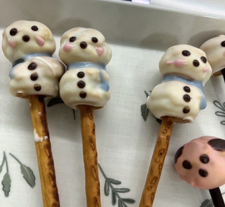  빼빼로만들기) 빼빼로데이 깜짝선물로 홈런볼빼빼로 만들기
