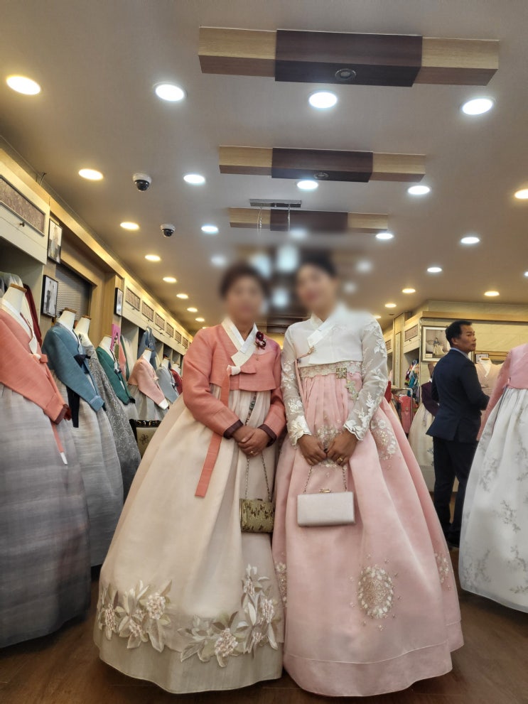  진주가족한복대여 전문입니다.