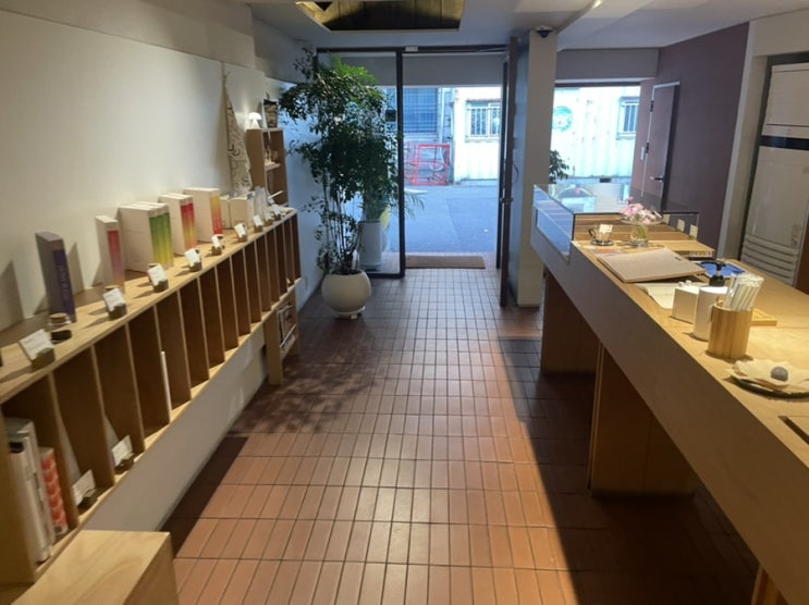  [Cafe] 신용산 용리단길 용산역 카페 폰트 PONT 커피 로스터리