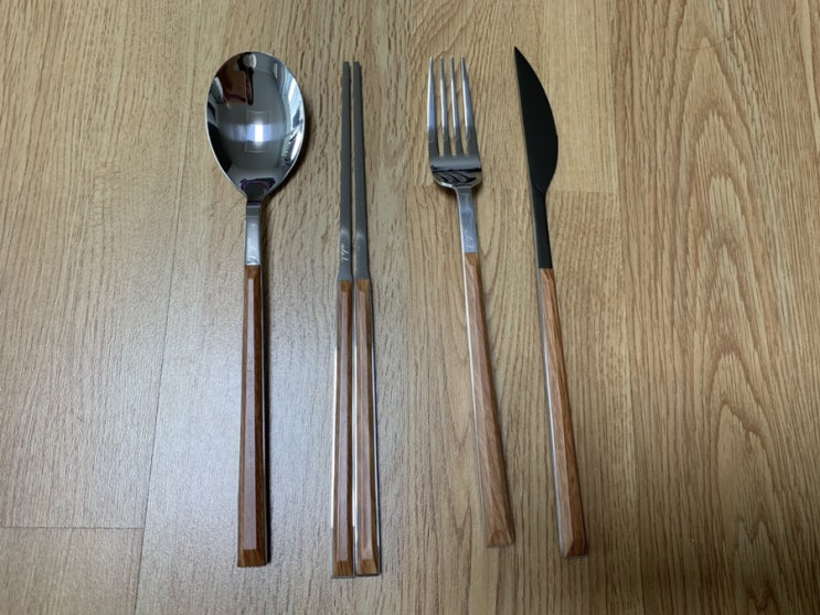 우드 커트러리 추천! 에이드엘 키에리 커트러리 4인세트 네츄럴우드 디자인도 예쁜데 실용성마저 있어서 마음에 쏙 드네요 3만원의 행복 우드 커트러리 추천! 에이드엘 키에리 커트러리 4인세트 네츄럴우드 디자인도 예쁜데 실용성마저 있어서 마음에 쏙 드네요 3만원의 행복