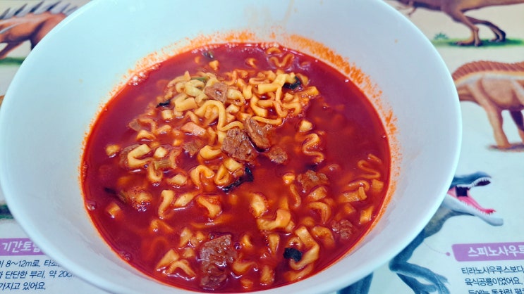 오늘의 라면은 불닭짬뽕을 먹어봄, 교동짬뽕에서 부추와 불맛이 빠진 맛! 오늘의 라면은 불닭짬뽕을 먹어봄, 교동짬뽕에서 부추와 불맛이 빠진 맛!
