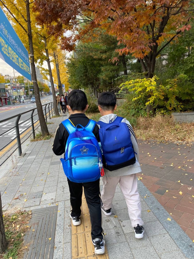  <시오와 건우> Can you read and write it?