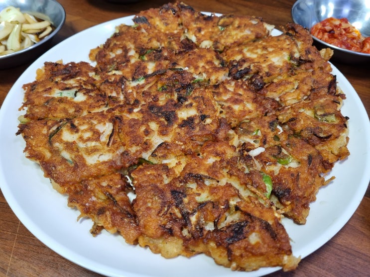  광명시장 원조할머니 빈대떡 :: 기름기 없고 바삭바삭한 존맛 녹두빈대떡