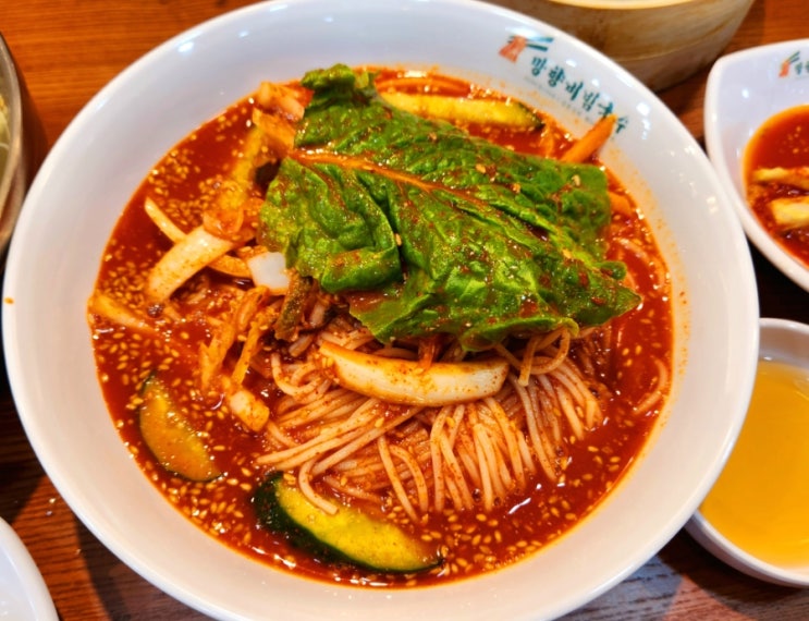  송추 망향비빔국수 / 신메뉴   옹심이 김치만둣국