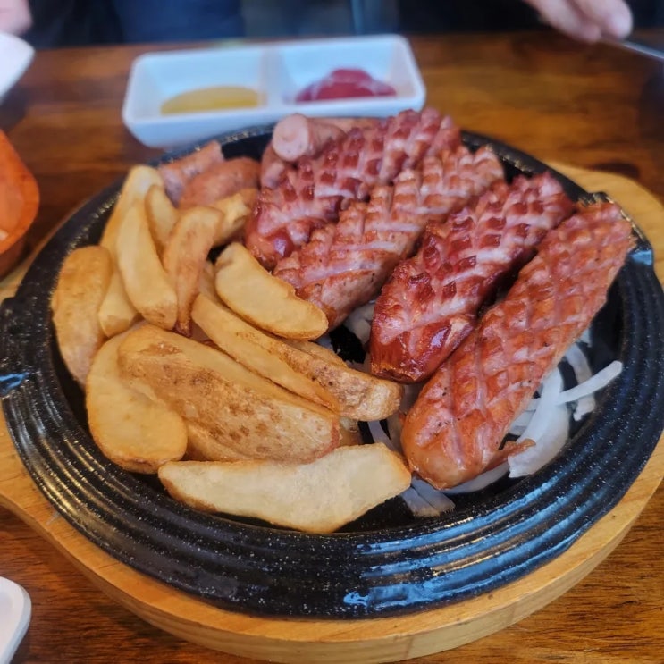  동대문역사문화공원역 오늘통닭 기가 막힌 을지로 맛집 소개