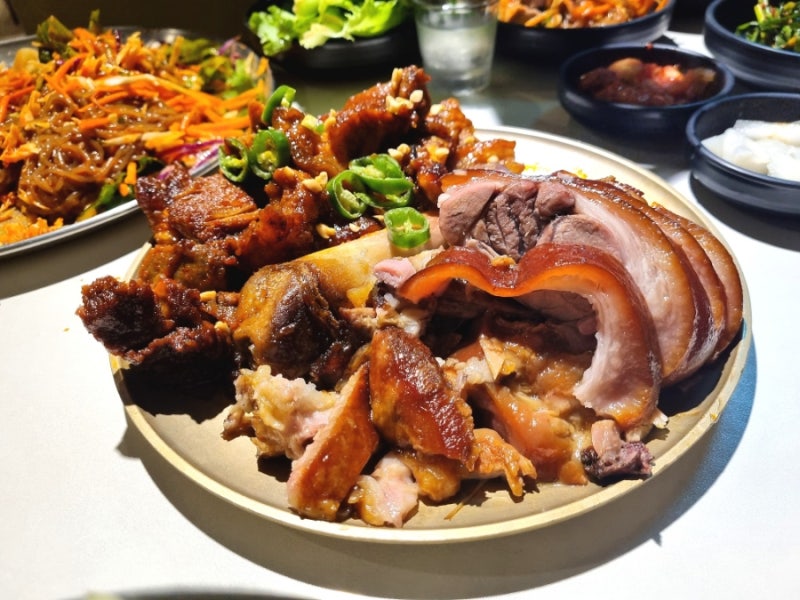 동대문역사문화공원맛집] 동역사 골목에 숨은 족발맛집 후기 #만족오향족발 : 네이버 블로그