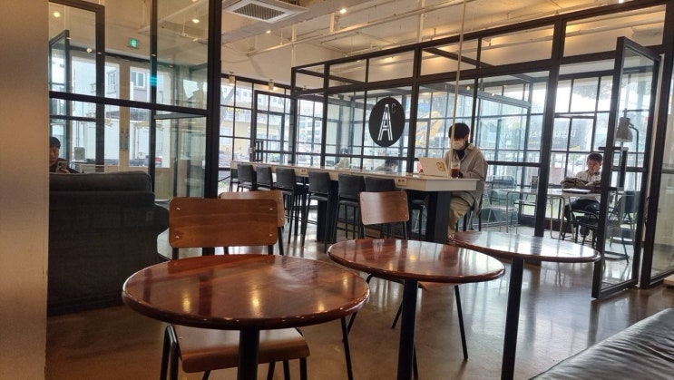  제주 서사라 카페 에이바트 커피숍 넓어 스터디 카페 추천 종합운동장 앞