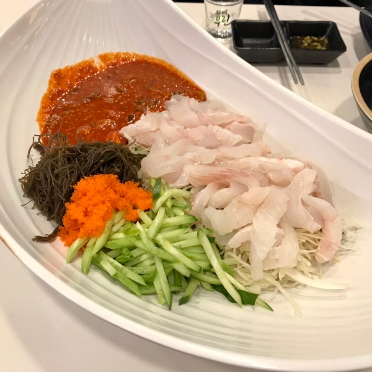 한결같은맛 마약초장 포항식막회 소주한잔 신방동 통발집 / 천안식후감