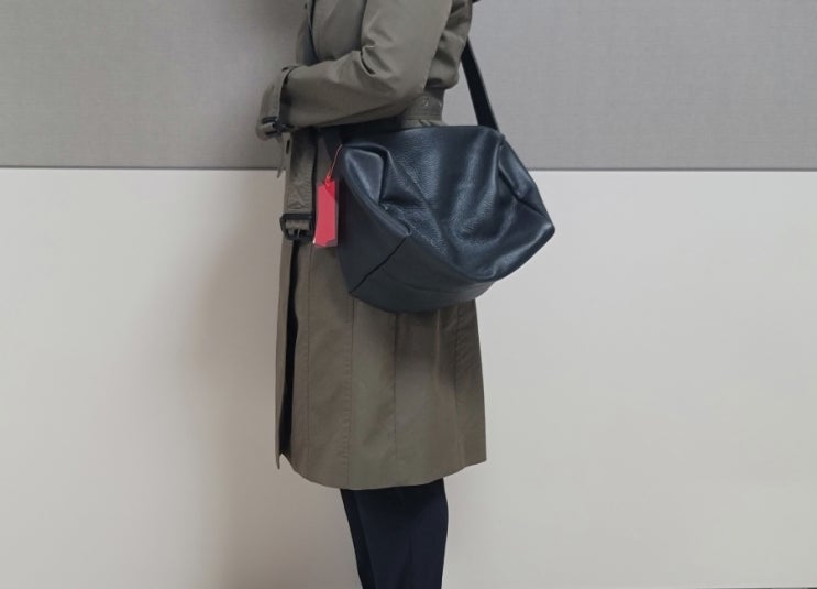  마르디 메크르디 가죽 크로스백 그랑 벨로 (주우재 제작 가방) 키작녀 후기