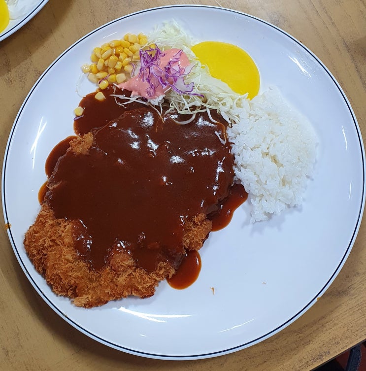  [남산 근처 맛집 남산왕돈까스] 37년 전통의 원조 남산왕돈가스(feat. 단풍 구경)