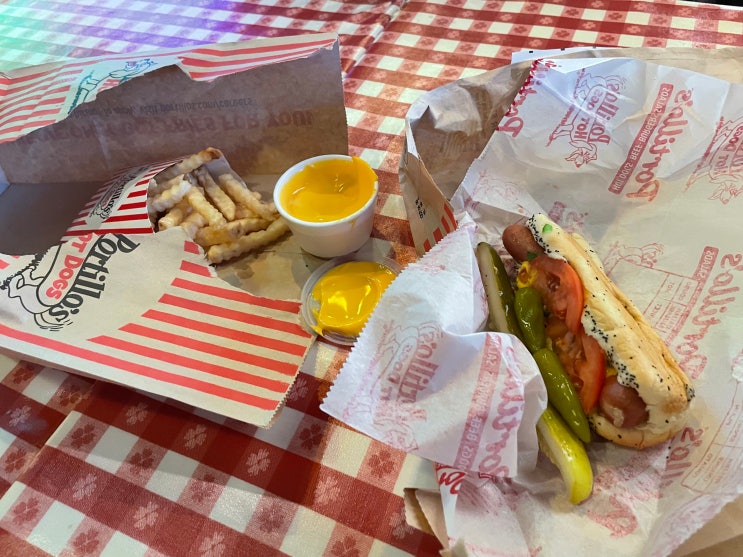  시카고 핫도그_Portillo's Hot dogs