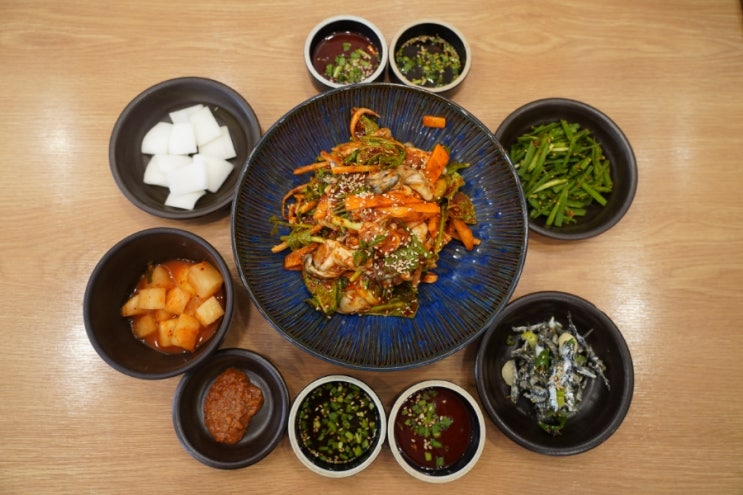 거제도 여행 필수 맛집 코스 추천 장수굴국밥 여기는 정말 꼭 가봐야 합니다.