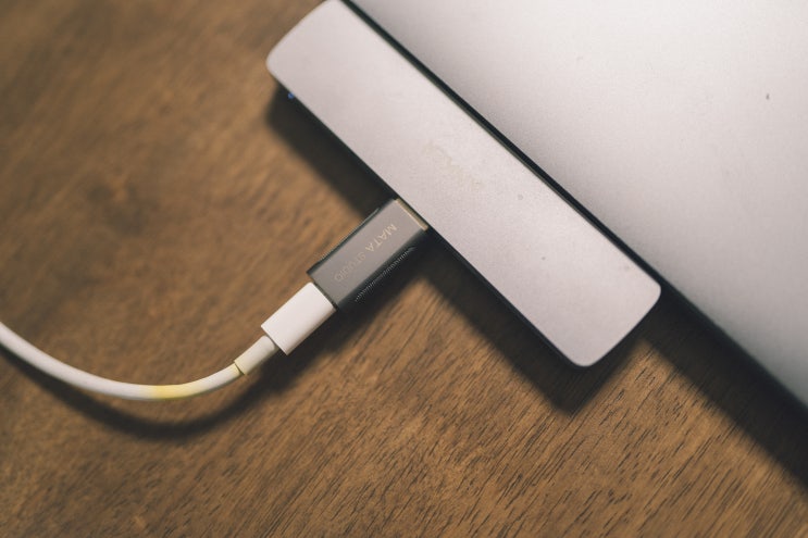  USB C to A 젠더, 고속 데이터 전송 및 고속충전 가능해요