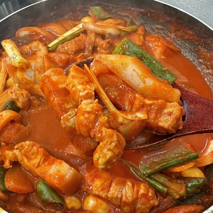  배곧밥집 돼지랑찌개랑 배곧 김치찌개 한식 주차