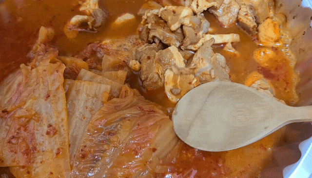 공덕김치찌개맛집 웰빙김치찜 맛을 그대로 담은 돼지고기김치찜밀키트