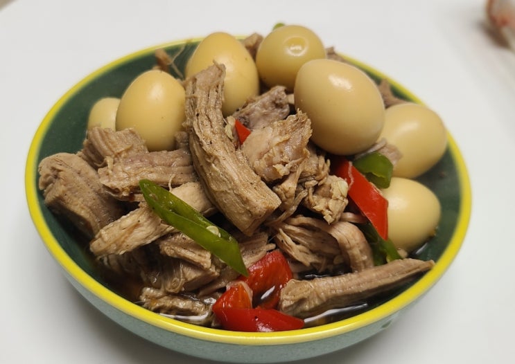 돼지고기장조림 밑반찬 한 끼 돼지고기장조림 밑반찬 한 끼