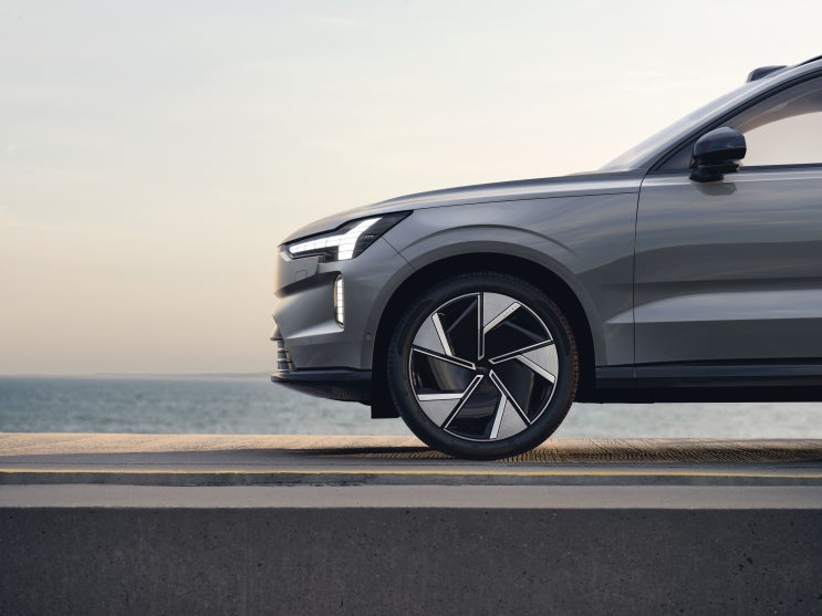  볼보 7인승 전기 SUV EX90 공개, 그리고 폴스타 브랜드 방향성