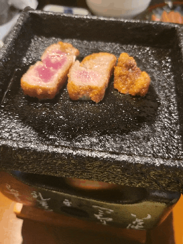   오사카 자유여행 1일차_ 토미타 규카츠(겉은 바삭, 속은 촉촉) 牛かつ 冨田