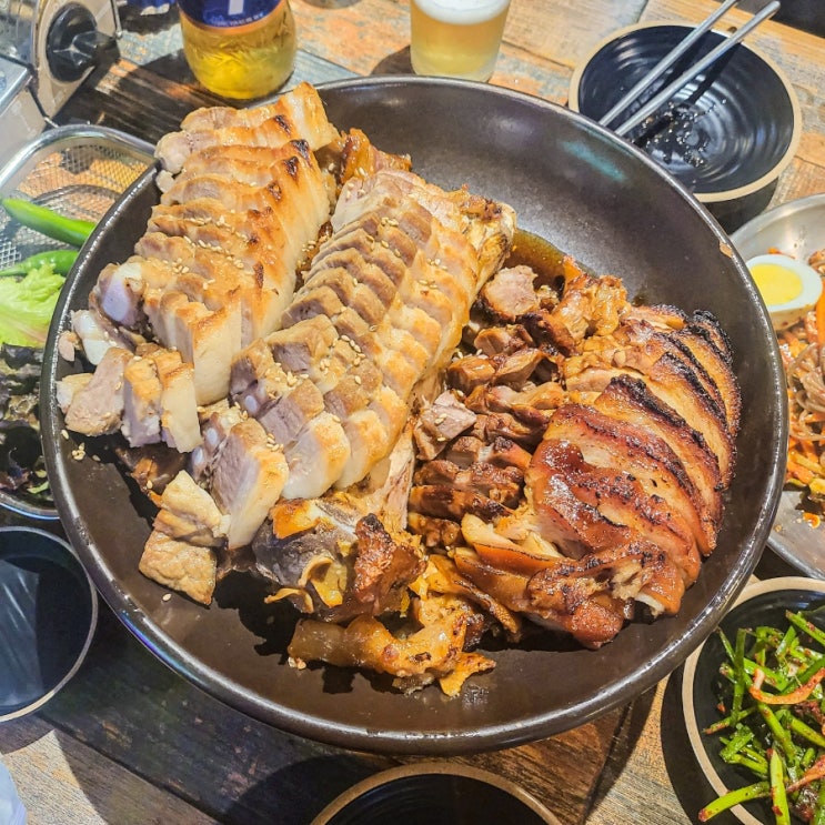  부천역 고기집 화덕족발과 보쌈 맛집 '족발신선생'
