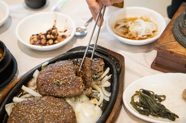 제천 맛집 청풍황금떡갈비 그리고 산아래에서 쌈밥까지 리뷰