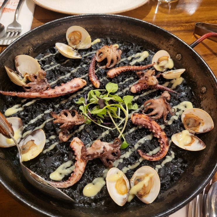  광교 앨리웨이 맛집 스페인정통요리 지로나 Girona