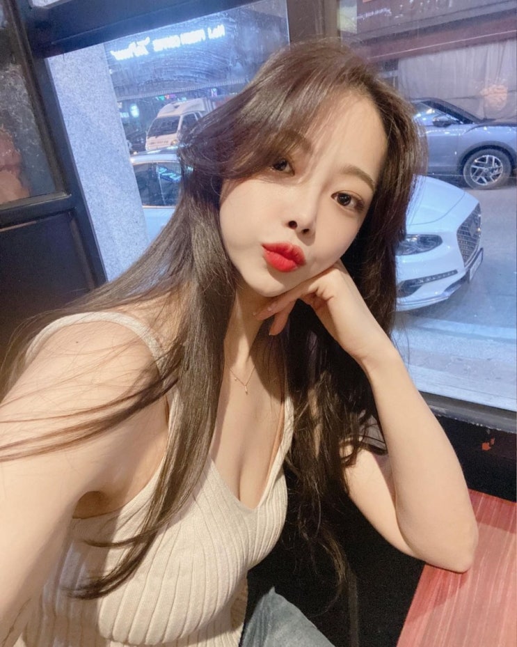 '나는 솔로' 10기 옥순, 처진 뱃살 시술 받더니 영식은 주말 데이트 인증샷 올려 "안 사귄다더니?" '나는 솔로' 10기 옥순, 처진 뱃살 시술 받더니 영식은 주말 데이트 인증샷 올려 "안 사귄다더니?"