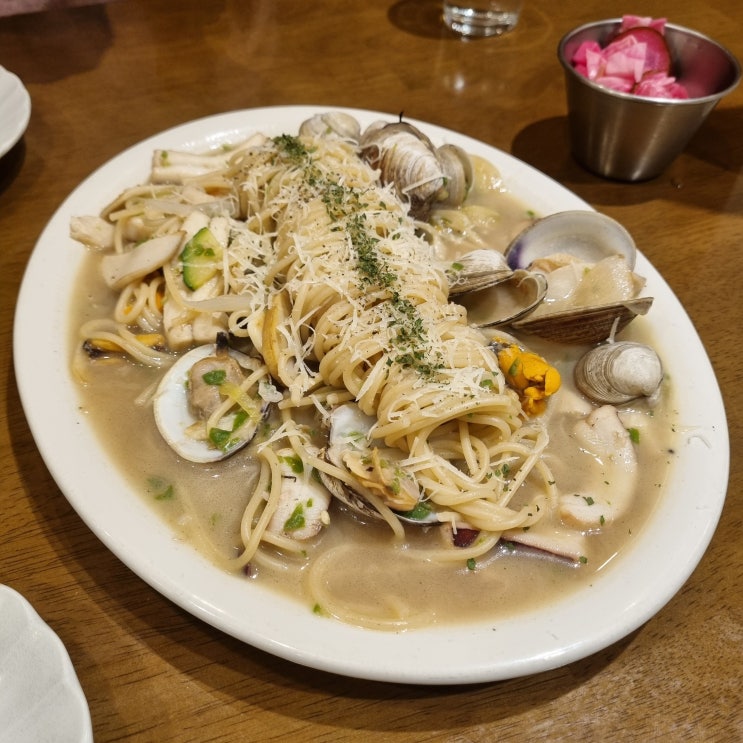 부천 신중동역 파스타 맛집 원미산호랭이, 데이트 코스 추천!