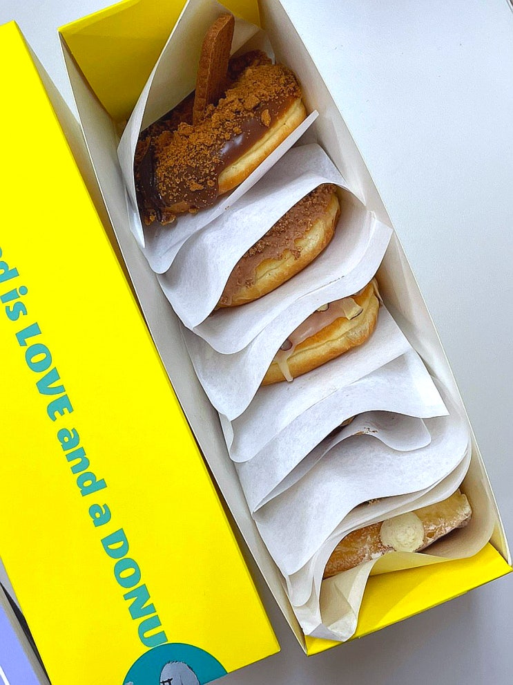  신촌: 비건도넛이 있는 신촌 현대백화점 도넛 카페 - 도넛킬러