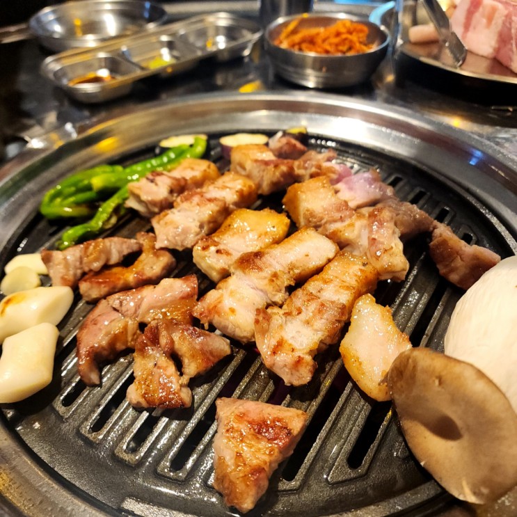 부천 원종동 맛집 :: 삼겹살이 맛있는 시월곳간