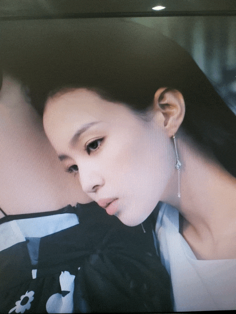 이하이 - 홀로 (뮤비 ㅣ 듣기 ㅣ 가사)