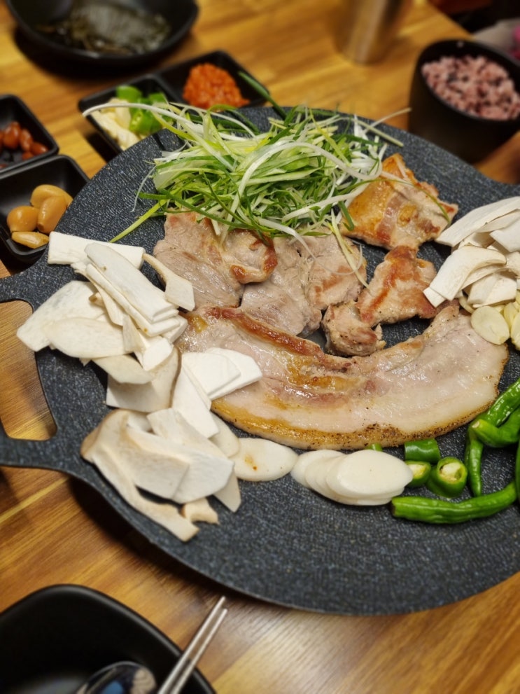  [양재] ZAL돼지 : 양재동 맛집 삼겹살, 목살 푸짐한 상차림 + 메뉴, 가격, 위치