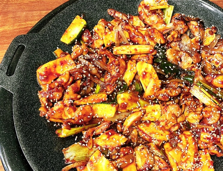  보라매 조프로감자탕 닭갈비 명태막국수 맛집 회식 모임 장소로 추천