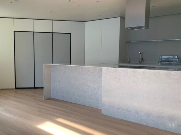 인테리어 기록 5. - 도배, 바닥 마루 공사, 그리고 자재 셀렉 팁