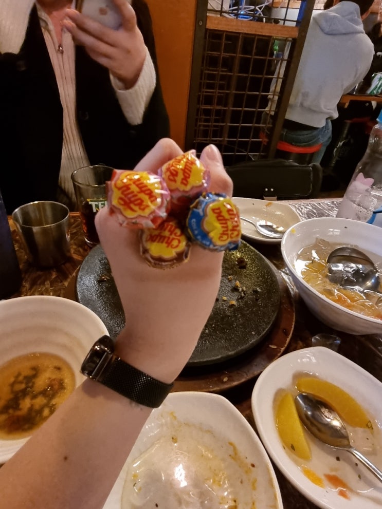  오랜만에 모란 꼼보